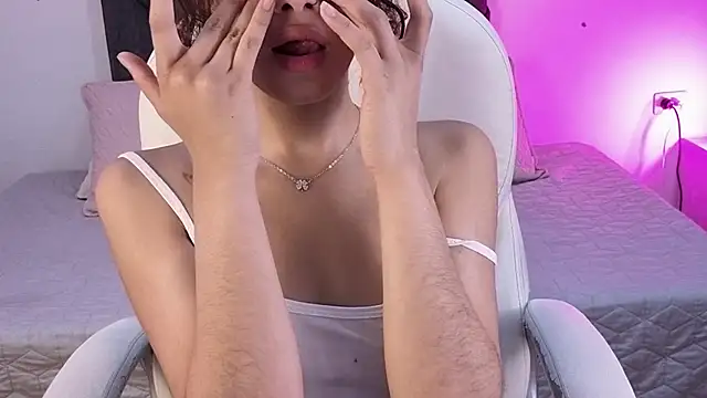 sara sharma  online show from November 4, 2:33 pm