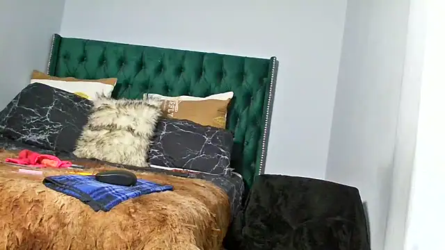 victora3 online show from February 23, 1:32 pm