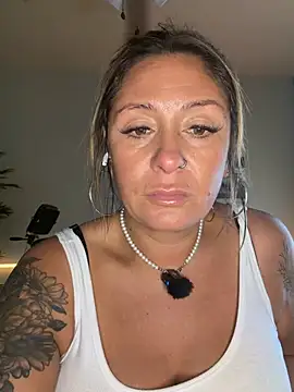 bossyroxy84 online show from February 3, 6:12 pm