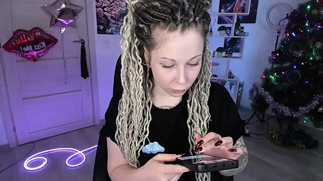 HoneySallyMoore online show from January 8, 2:59 am