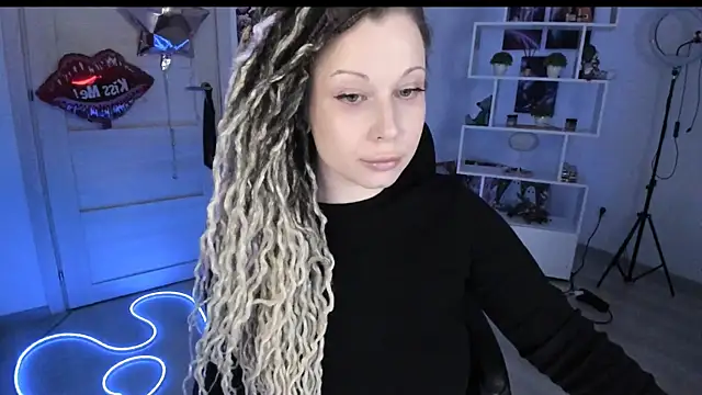 HoneySallyMoore online show from February 13, 2:19 pm