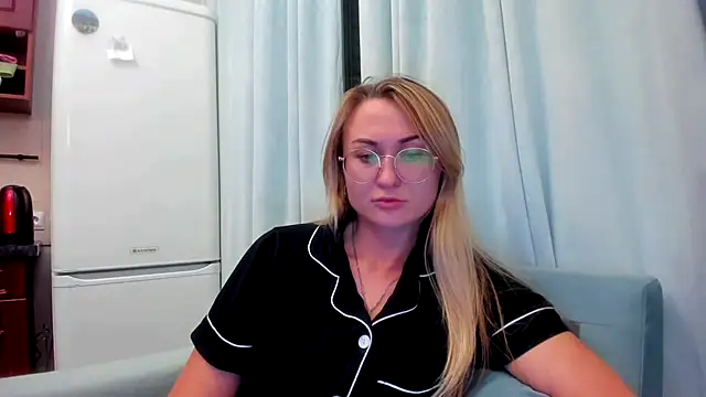 your Goddess Eva online show from September 22, 7:12 pm