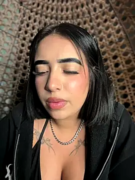 Snapshot of Scarlett-LS chatting on September 17, 3:59 am Scarlett-LS online show from September 17, 3:59 am