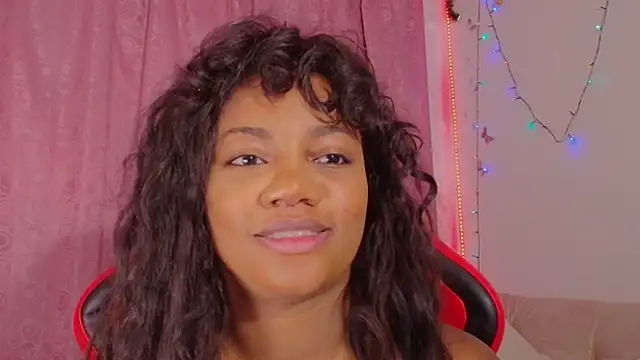 Daphnewalker   online show from December 17, 12:09 pm