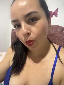 francy20 online show from November 15, 4:35 am