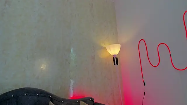 Snapshot of AntoniSantoss chatting on October 6, 7:29 pm AntoniSantoss online show from October 6, 7:29 pm