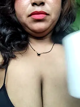 Snapshot of rani130 chatting on October 29, 1:21 am rani130 online show from October 29, 1:21 am