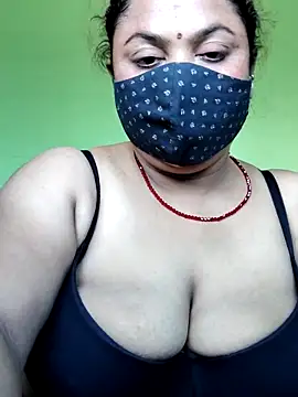 Snapshot of rani130 chatting on September 26, 2:09 am rani130 online show from September 26, 2:09 am