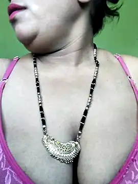 Snapshot of rani130 chatting on September 25, 1:59 am rani130 online show from September 25, 1:59 am