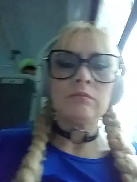 CandieGilson   online show from May 28, 11:30 am