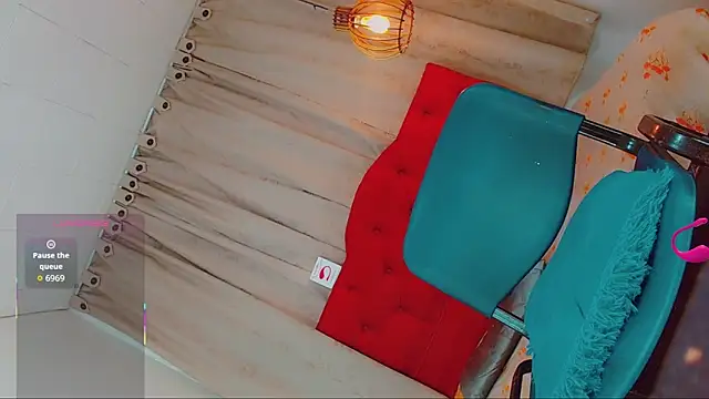 Snapshot of katha_Crawford chatting on October 1, 7:30 pm katha Crawford online show from October 1, 7:30 pm