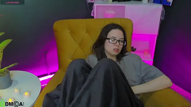 Chio Mio online show from October 29, 3:33 am