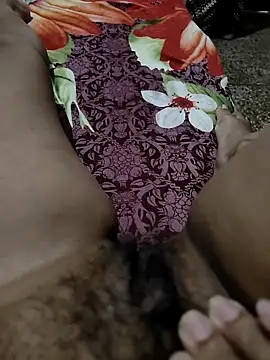 urrubybaby online show from October 4, 9:48 am