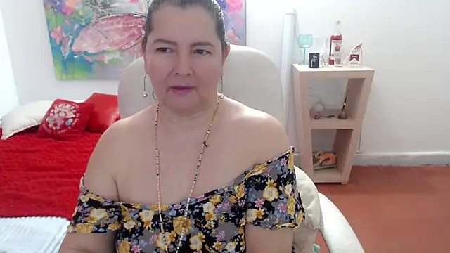 leonela 69 online show from December 5, 3:06 am