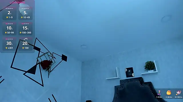 Snapshot of EmiliaRose_ chatting on October 27, 8:47 pm EmiliaRose online show from October 27, 8:47 pm