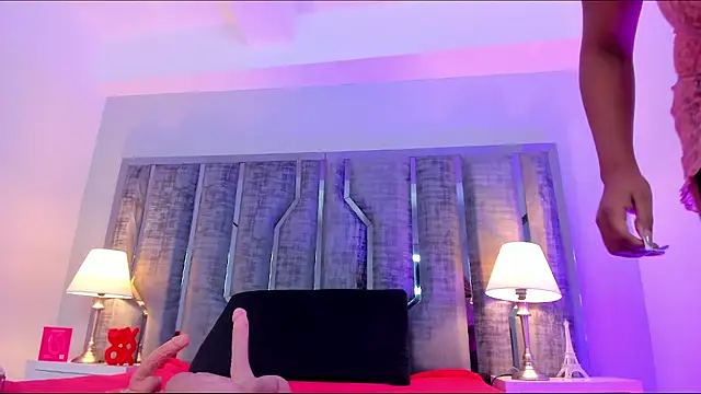 Snapshot of Ciara_Benet chatting on October 8, 12:20 pm Ciara Benet online show from October 8, 12:20 pm