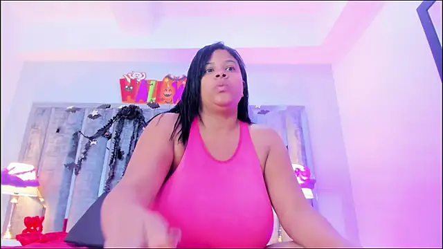 Snapshot of Ciara_Benet chatting on October 25, 12:02 pm Ciara Benet online show from October 25, 12:02 pm