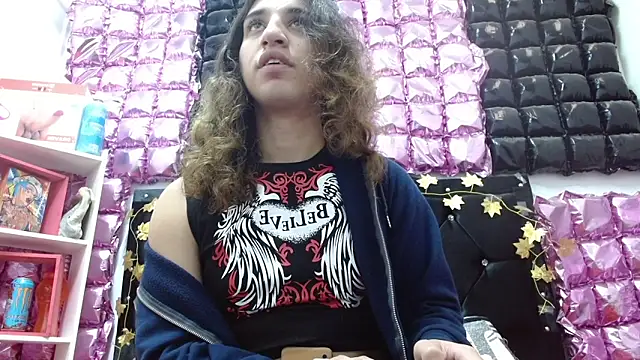 Snapshot of poisondost_hot chatting on October 4, 11:49 am poisondost hot online show from October 4, 11:49 am