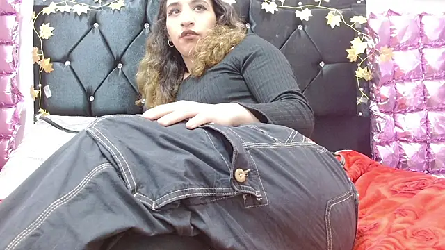 Snapshot of poisondost_hot chatting on October 31, 4:22 pm poisondost hot online show from October 31, 4:22 pm