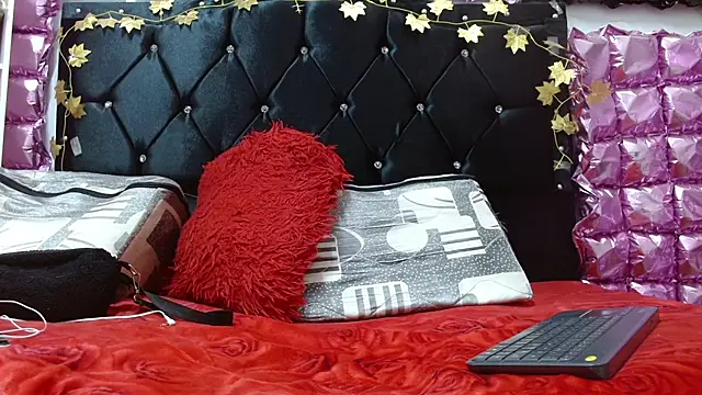 Snapshot of poisondost_hot chatting on September 28, 12:32 pm poisondost hot online show from September 28, 12:32 pm