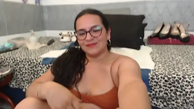 Snapshot of AlexaUllahX chatting on October 15, 7:38 pm AlexaUllahX online show from October 15, 7:38 pm