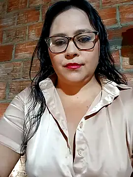 promiscuous-indecent-momm online show from September 17, 8:40 pm