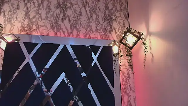 Snapshot of charlotte_bluee chatting on October 10, 8:58 pm charlotte bluee online show from October 10, 8:58 pm