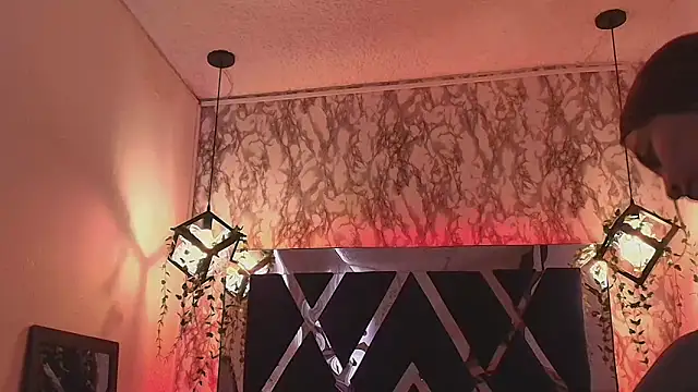 Snapshot of charlotte_bluee chatting on October 14, 6:43 pm charlotte bluee online show from October 14, 6:43 pm