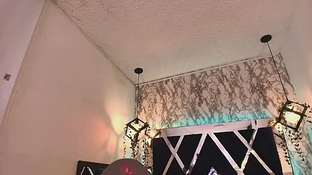 Snapshot of charlotte_bluee chatting on October 17, 7:17 pm charlotte bluee online show from October 17, 7:17 pm