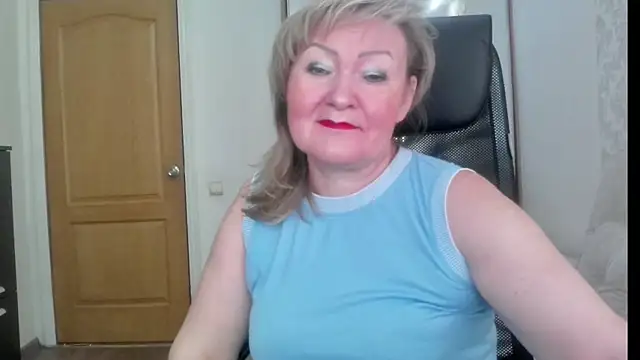 Victoria secrets  online show from August 3, 2:01 pm