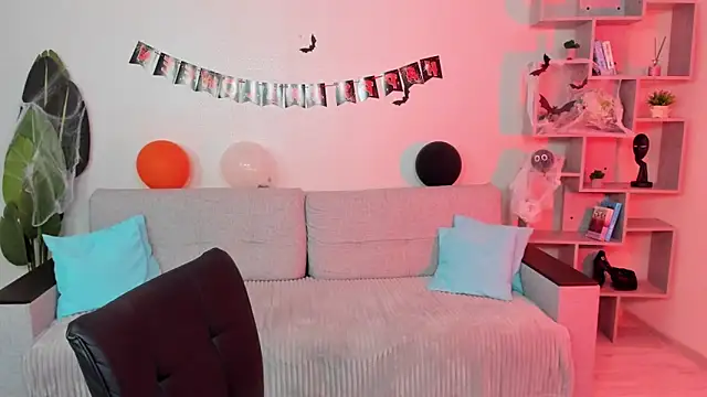 GabriellaMays online show from October 23, 5:13 am