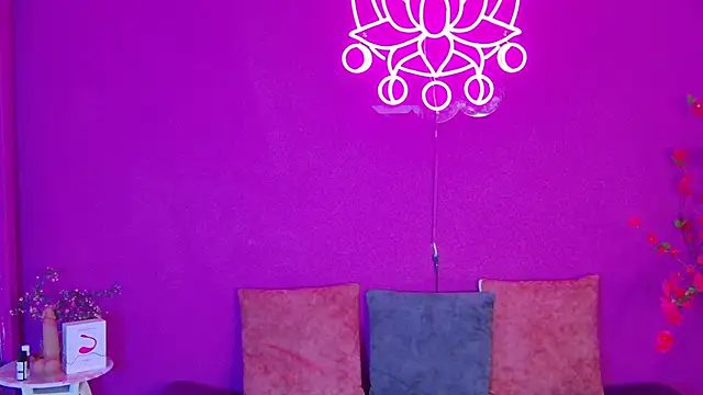 Snapshot of Arii_moon chatting on October 3, 8:03 pm Arii moon online show from October 3, 8:03 pm