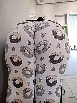 Dalou3a-69 online show from April 3, 1:53 pm