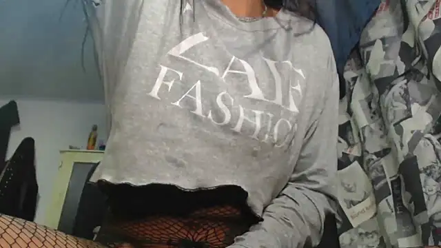 Snapshot of Gaby-sexy chatting on September 29, 9:53 pm Gaby-sexy online show from September 29, 9:53 pm