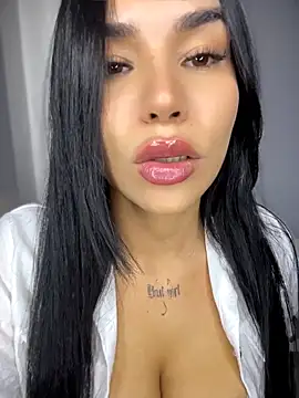 Naatalia online show from April 15, 9:48 pm