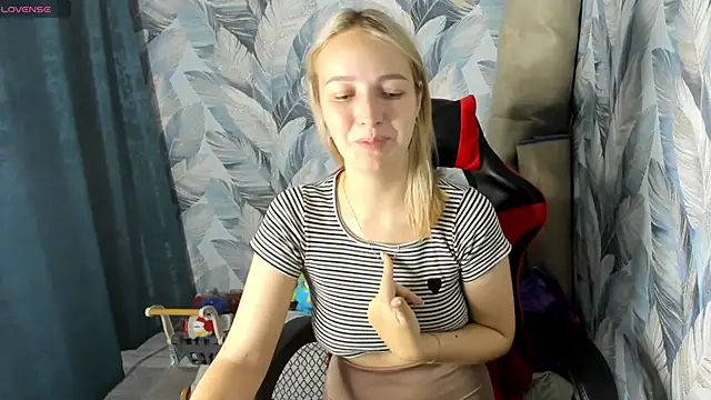 stella leex online show from October 6, 1:44 am