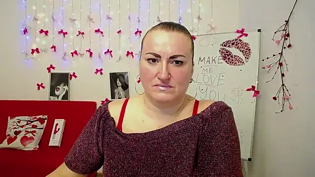 DianaMGG online show from February 27, 6:30 pm