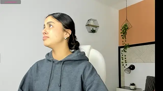 Bella walker  online show from March 10, 8:13 pm