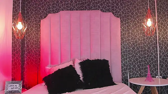 AmberHudson online show from September 21, 5:55 pm