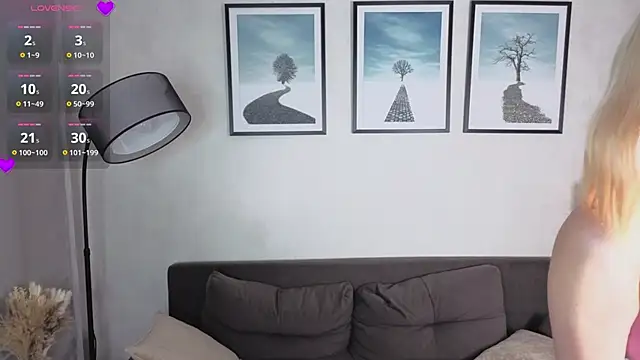 EdlaHewell online show from September 30, 11:20 pm