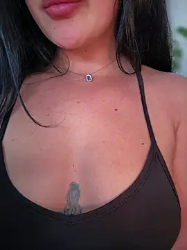 YoungHotMilf97 online show from July 12, 2:18 pm