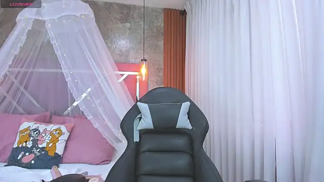 EmmaSulivan online show from September 18, 12:58 pm