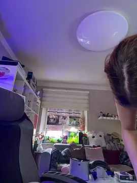 Snapshot of sexymelli18 chatting on October 7, 5:39 pm sexymelli18 online show from October 7, 5:39 pm