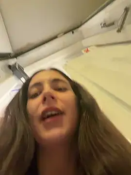 sexymelli18 online show from May 31, 11:38 am