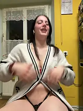 sexymelli18 online show from March 22, 6:14 pm