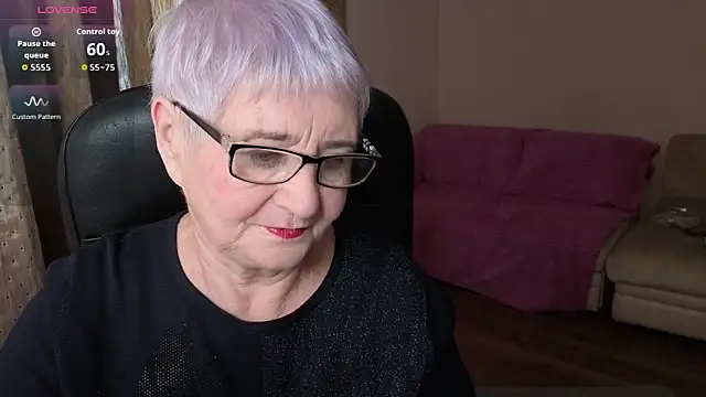 Sandra Snowflake online show from December 3, 10:17 am