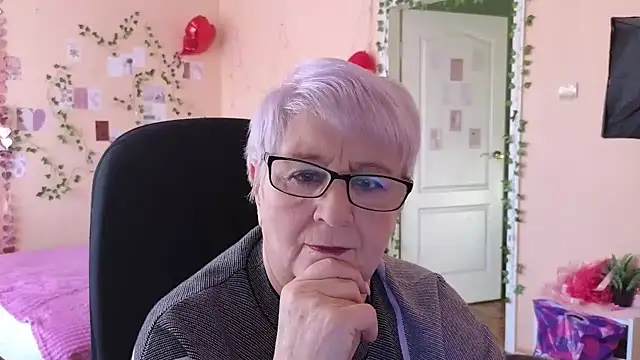 Sandra Snowflake online show from March 25, 10:07 am