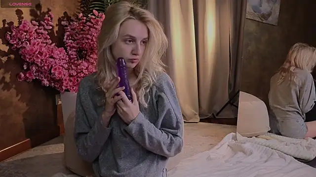 aishiro online show from October 22, 1:16 pm