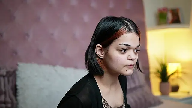 MaiaMini online show from February 11, 12:03 am