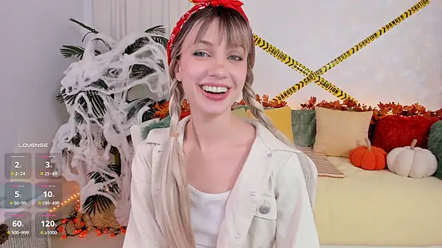 Snapshot of angel_claire chatting on October 27, 11:10 pm angel claire online show from October 27, 11:10 pm